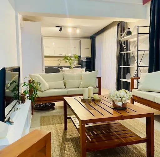 Garden Semesterbostad